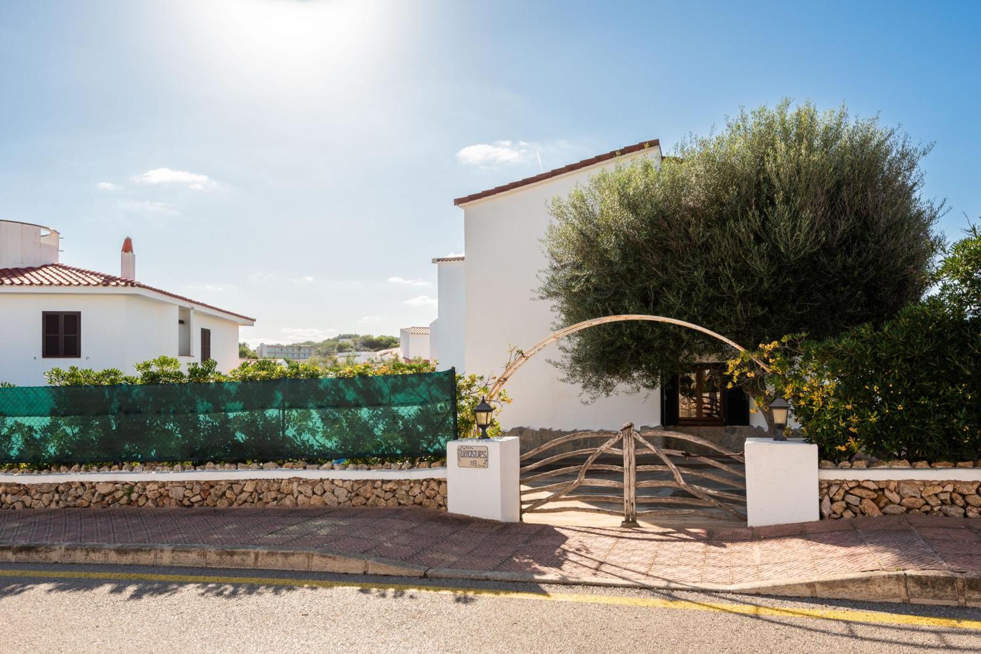 Ullastres I Punta Grossa Luaran gambar